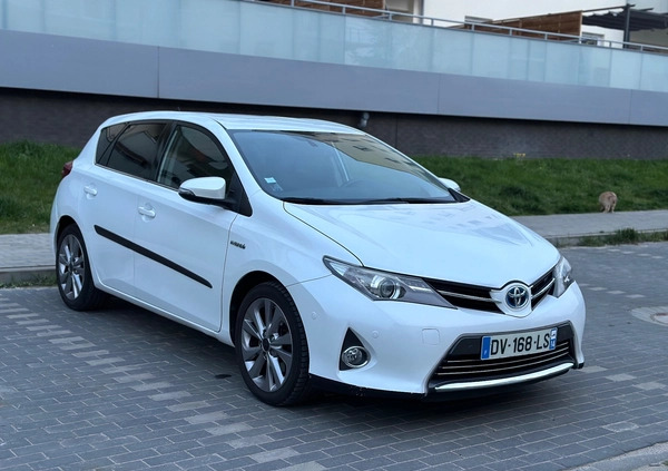 Toyota Auris cena 50500 przebieg: 152000, rok produkcji 2015 z Góra małe 407